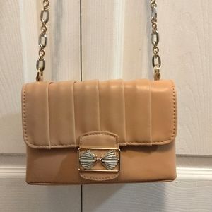 Crossbody purse